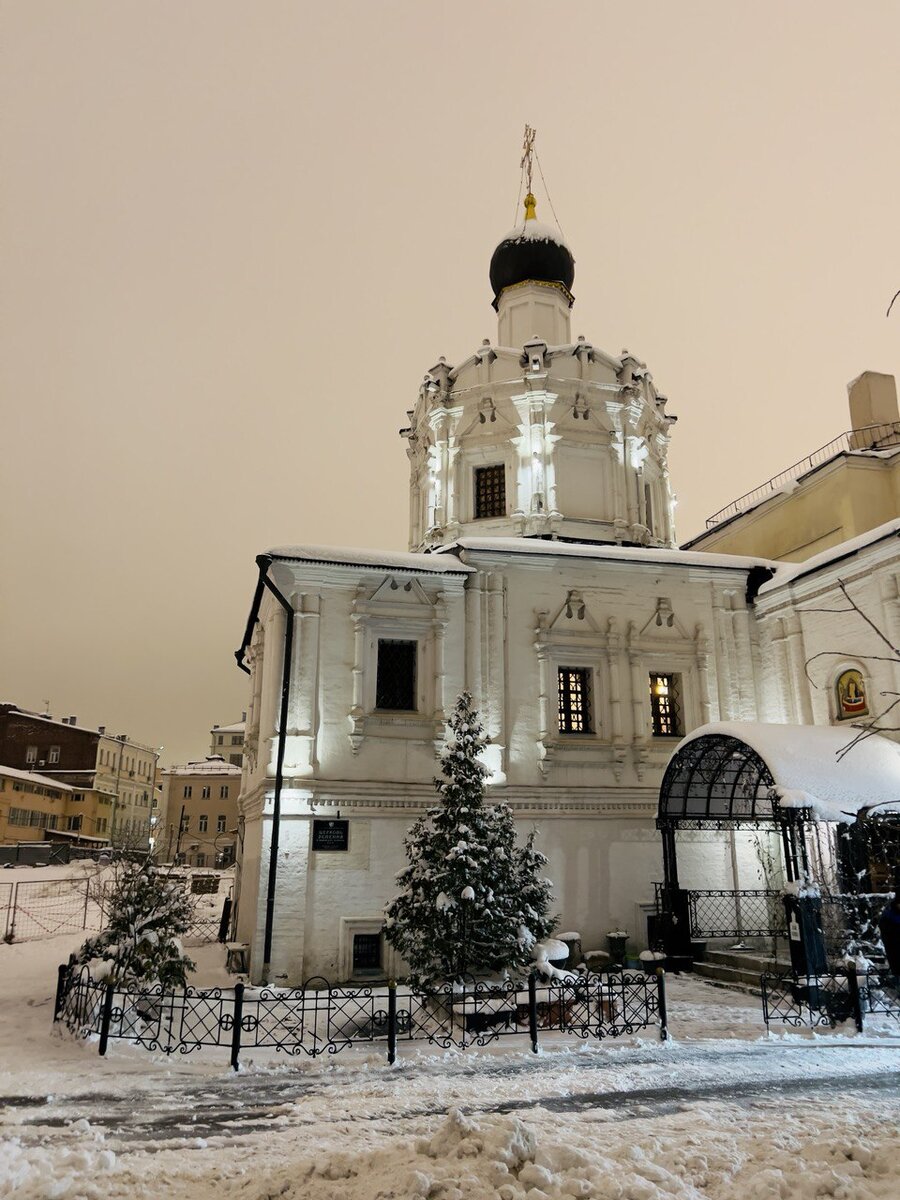 Чижевское подворье сохранить нельзя перестроить. Где поставить запятую |  Гид Сама Себе Настя | Дзен