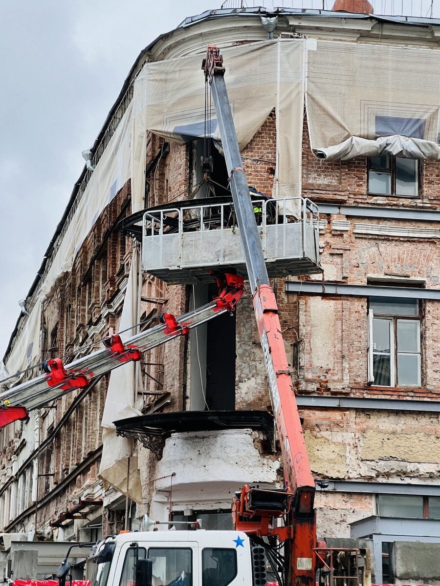 Чижевское подворье сохранить нельзя перестроить. Где поставить запятую |  Гид Сама Себе Настя | Дзен