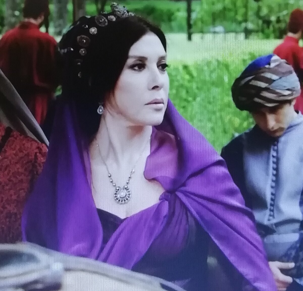 Валиде-султан прибыла на торжественное мероприятие