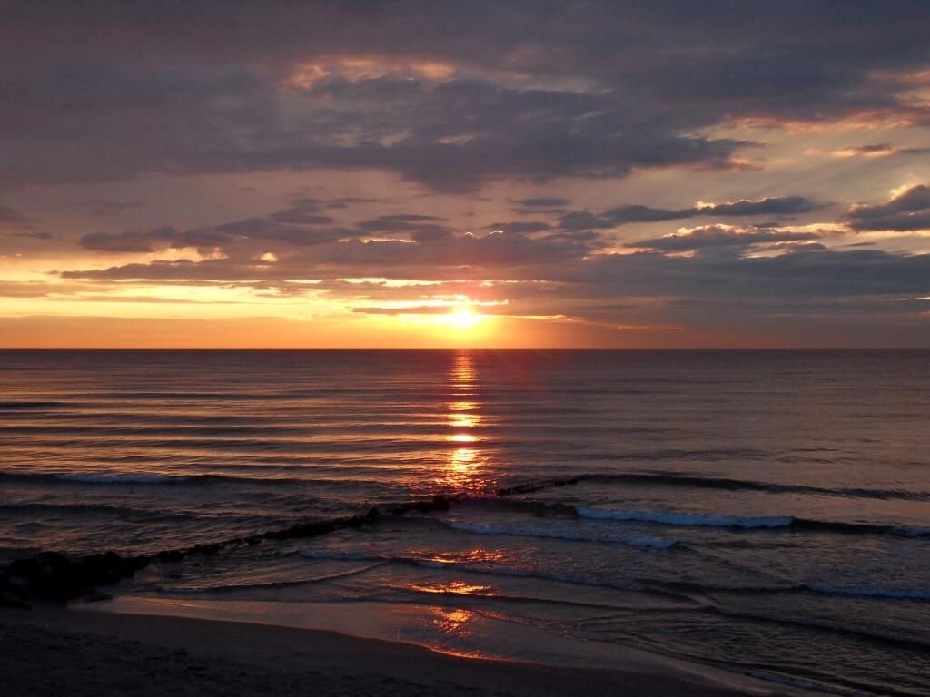 Закат на побережье Балтийского моря