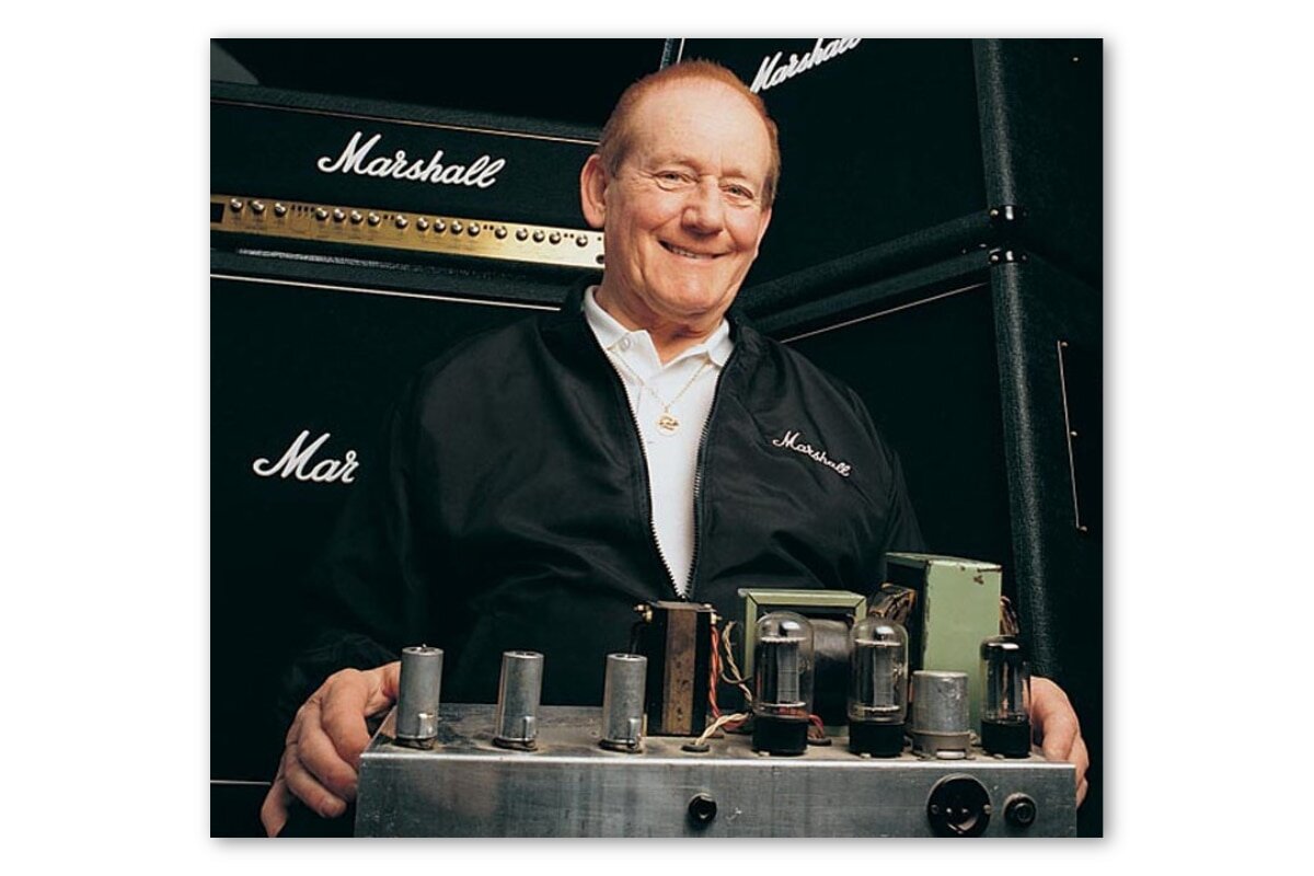 Marshall amplification колонка. Marshall mc4492. Компания маршал. Компания маршал. Джим маршалл усилители.