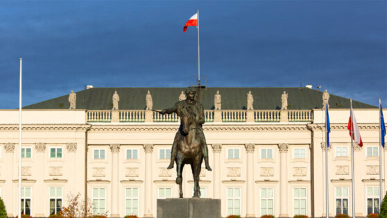    Экс-министра МВД Польши и его заместителя задержала полиция Сергей Бунеев