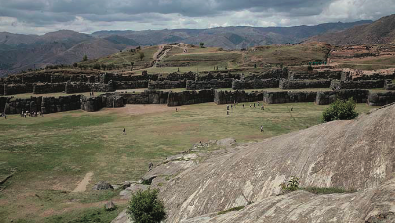 Саксайуаман. Изображение взято из книги А. Ю. Склярова «Перу и Боливия задолго до инков», издательство ВЕЧЕ, 2011 