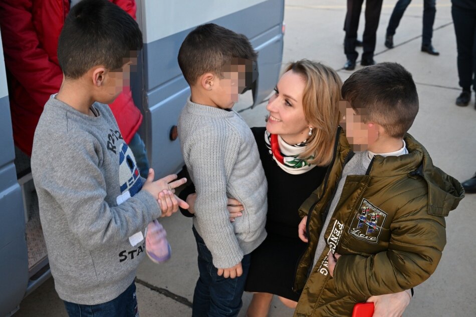    За пять лет в Югру вернули 12 детей из Сирии