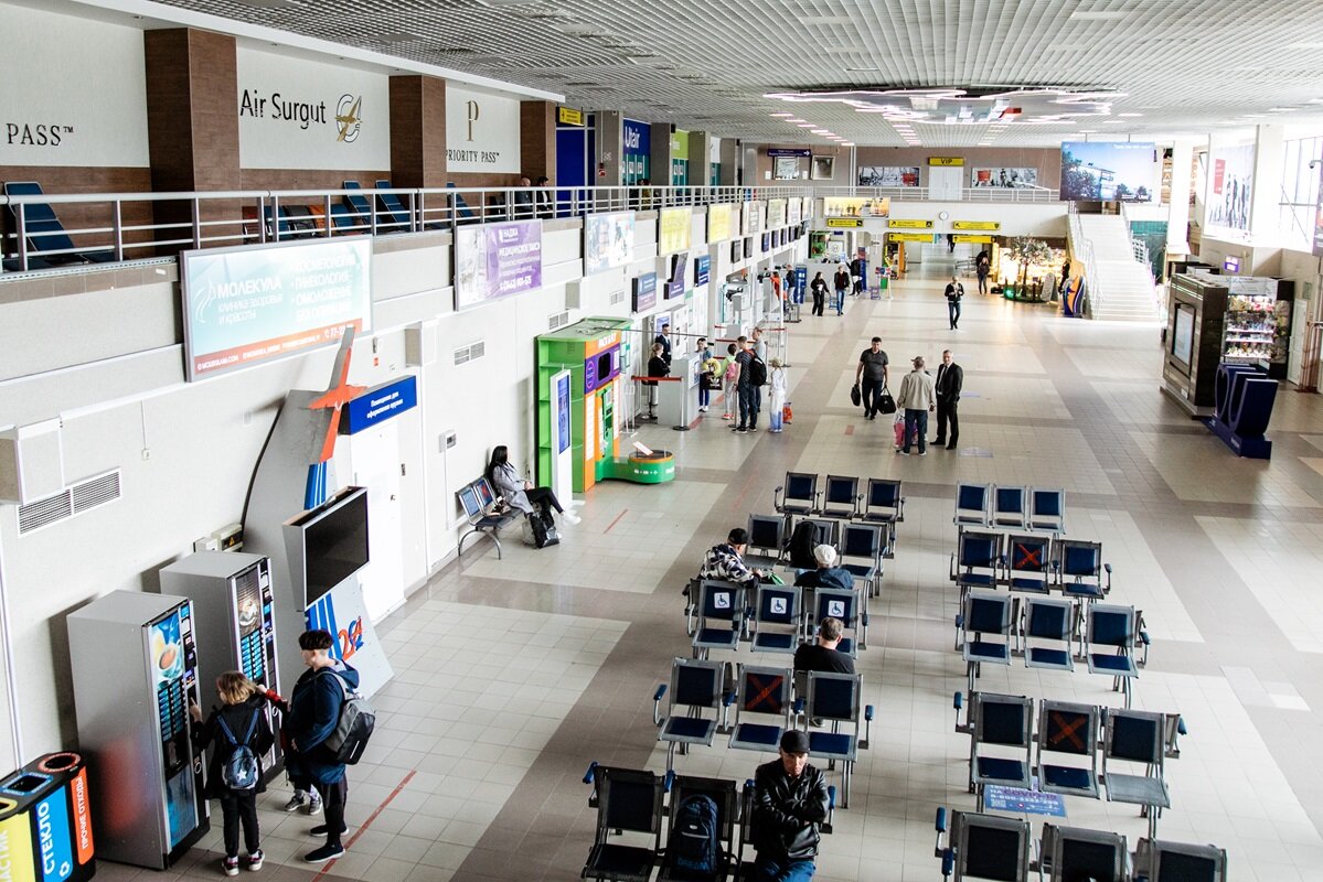    Жители Сургута не смогли улететь в Санкт-Петербург рейсом Utair