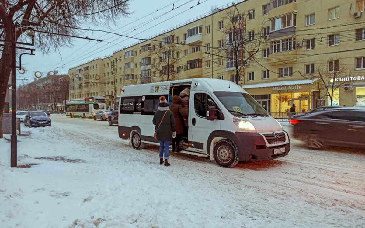 В Воронеже сократилось число не вышедших на линию маршрутных автобусов |  Горком36 | Воронеж | Дзен