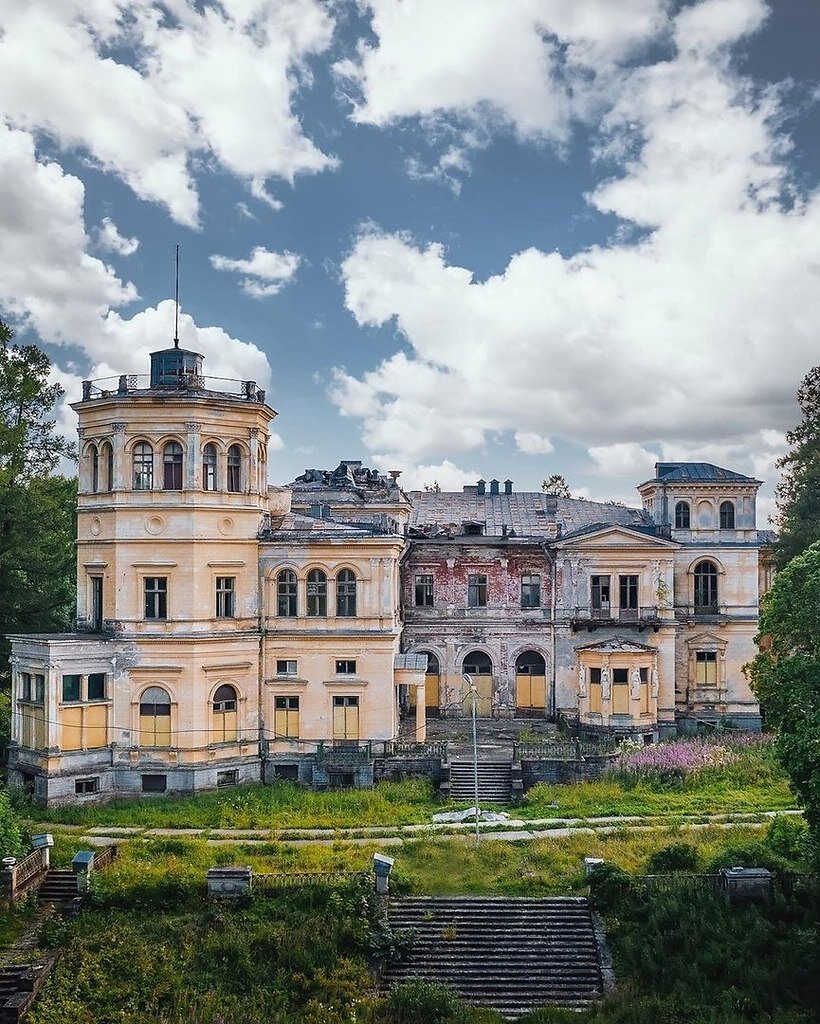 Церковь в Михайловке Петергоф