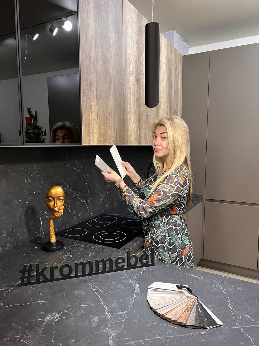 Кухня в эмали с пластиковой столешницей