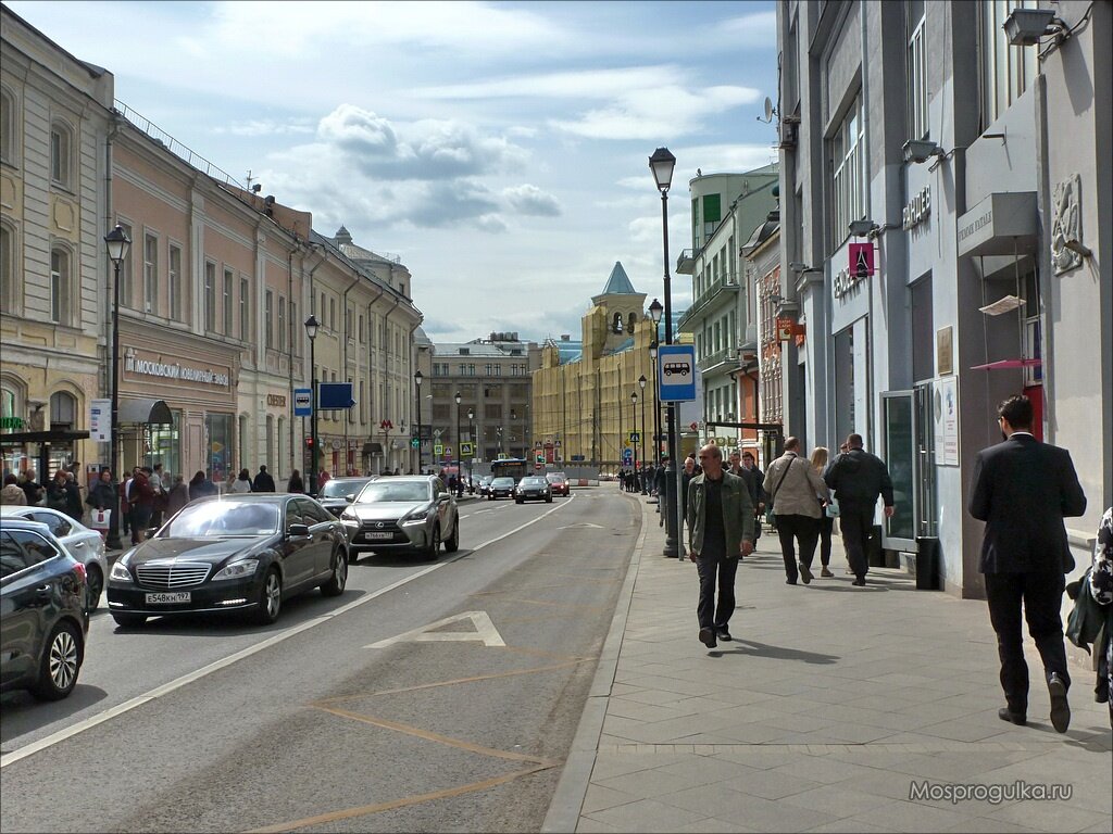 Вид на закрытый Политехнический музей с Маросейки, 2017 год