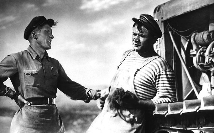 «Трактористы», реж. Иван Пырьев. Фото: кадр из фильма