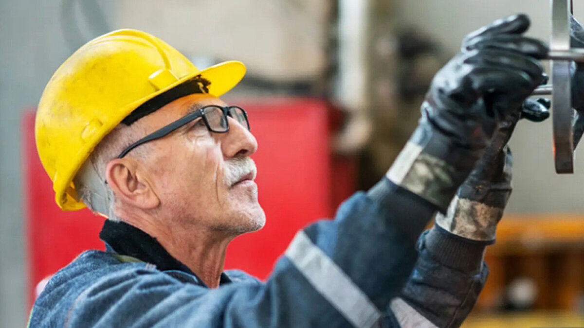 «Ветеран труда» за работу, а не за награды. Упростить присвоение звания ...