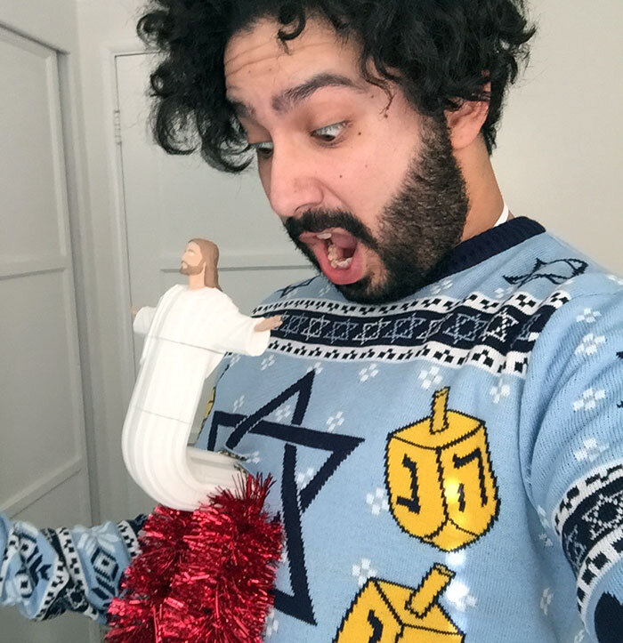 Источник: https://www.reddit.com/r/funny/comments/3wzm2x/3d_printed_part_of_my_ugly_sweater