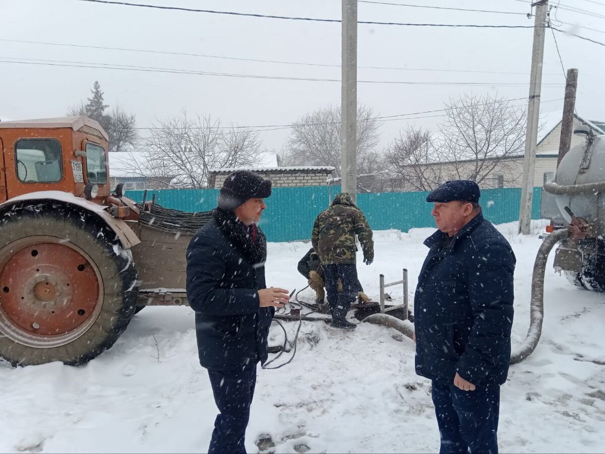 Специалисты восстановили подачу воды после коммунальной аварии в Михайловке  | Волгоград 24 | Дзен