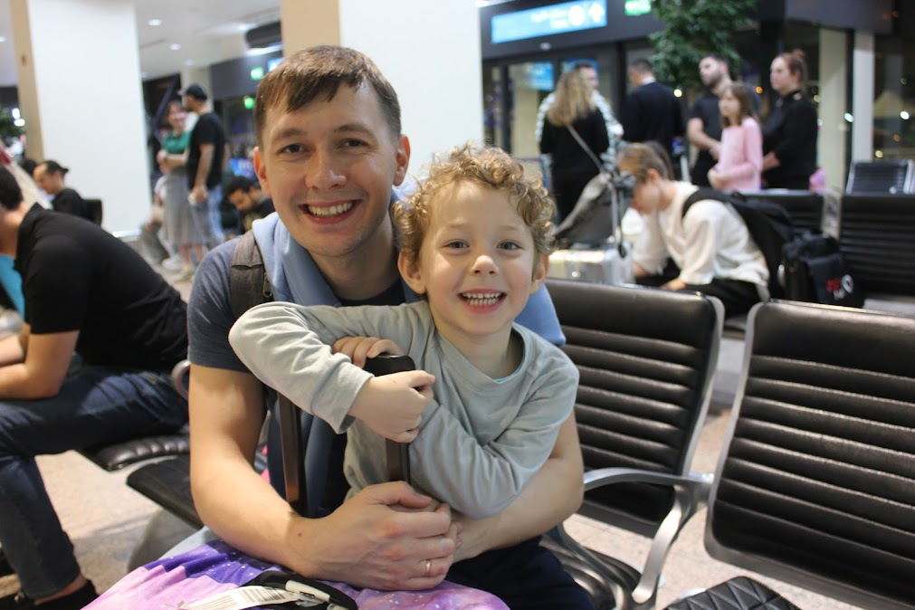 Ждём наш трансфер в аэропорту Дубая