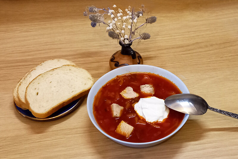 Красный борщ