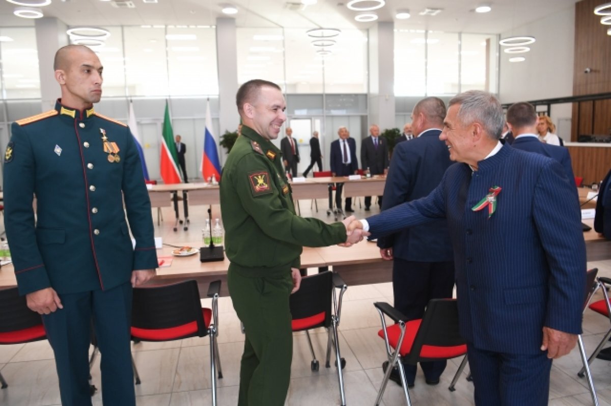    В селе Билярск появилась доска почета в честь героя России Расима Баксикова