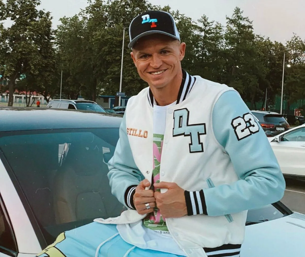 Тарасов в составе «Локомотива» стал чемпионом России, получил серебряную и бронзовую медали турнира, трижды завоевал и Кубок России. 