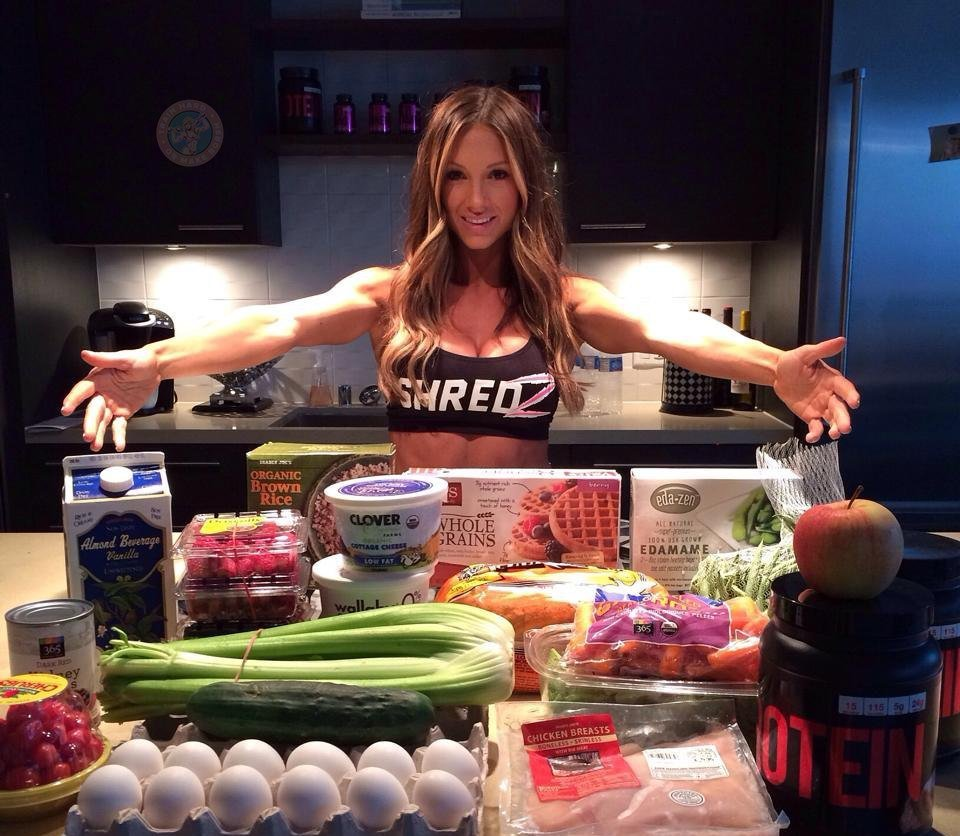 какую еду нельзя есть. что можно кушать перед сном. что можно естьтна ночь. что можно есть на ночь при похудении список. что едят на ночь при похудении.