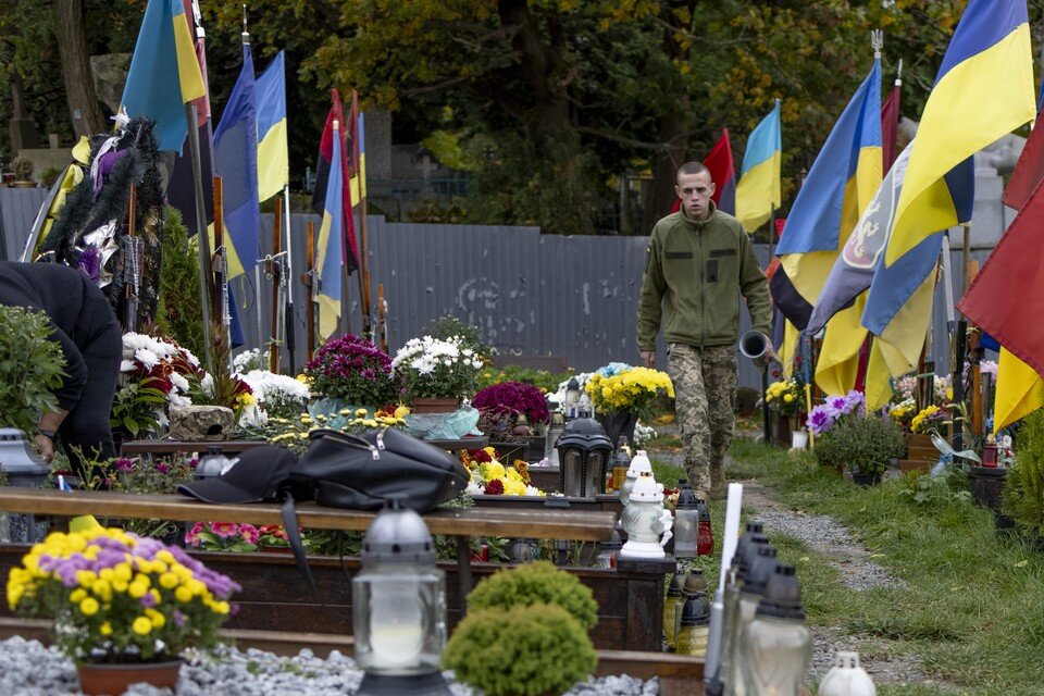 Украинская армия теряет не менее 30 тысяч человек в месяц. 
Фото: GLOBAL LOOK PRESS