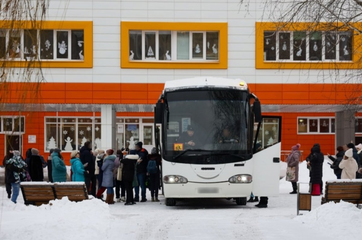    Из Белгорода в воронежские лагеря отправили первую группу детей