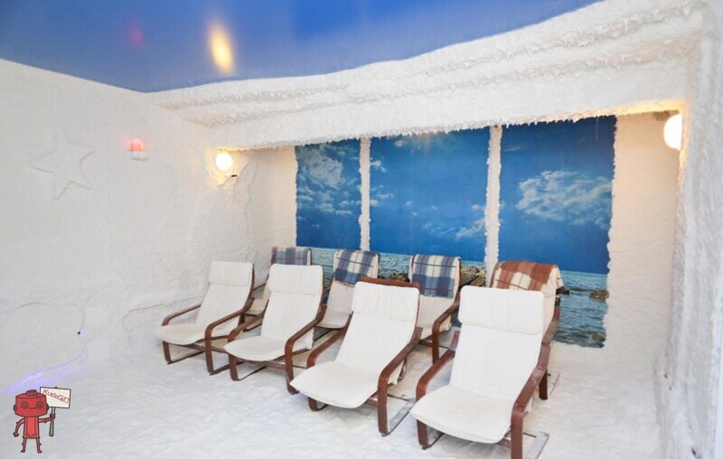 Соляная пещера в зеленограде 1805. Солгонская солевая пещера. Адреса соляных пещер. Солевая пещера в москве. Соляная пещера гало фэмили.