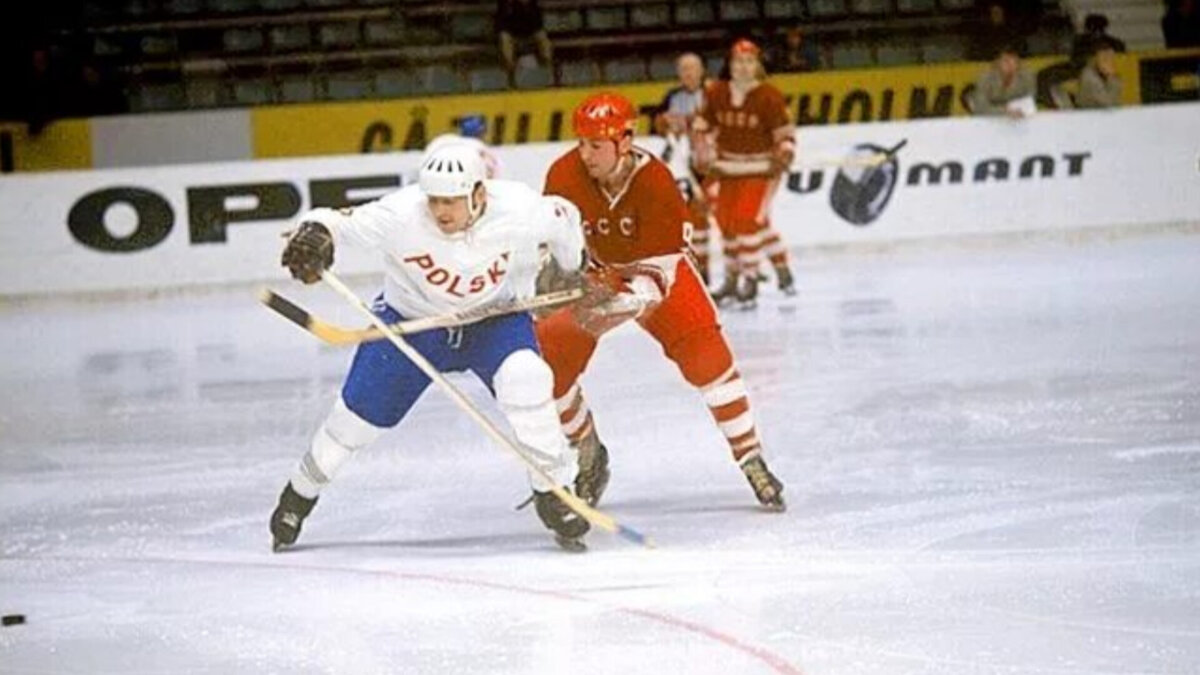 ПОЛУПАНОВ: СБОРНАЯ ПОЛЬШИ - СБОРНАЯ СССР. 