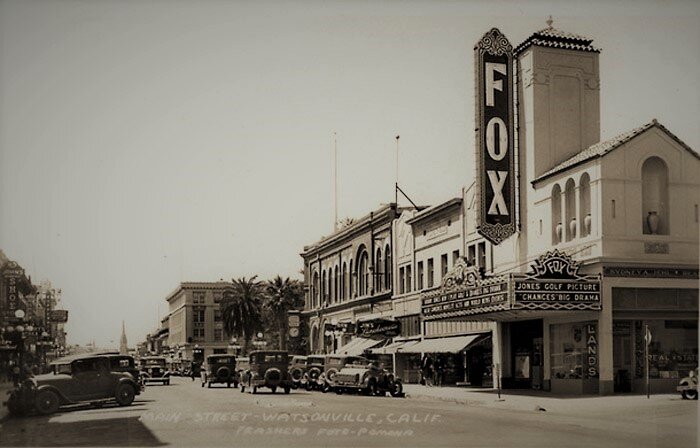 Открытка с изображением Мэйн-стрит, Уотсонвилл, 1930-е годы.