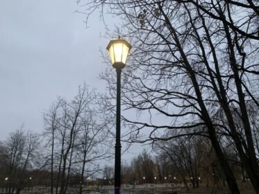   📷
