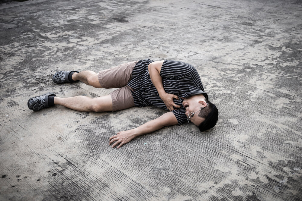 Первая помощь при признаках передозировки наркотиками (источник изображения: freepik.com)