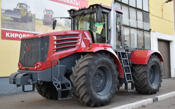    В 2023 году сельхозтоваропроизводители Оренбуржья приобрели технику на 8,6 млрд рублей Марина Шарт