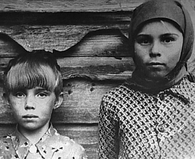 Валентина Теличкина с сестрой 