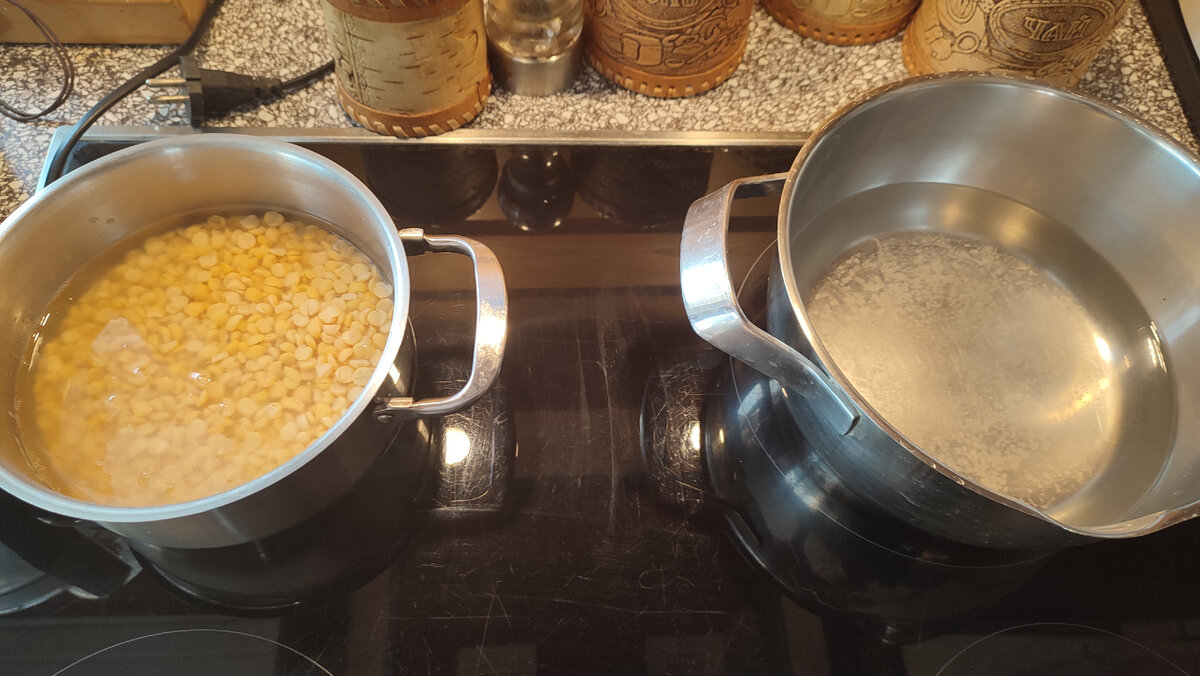 Одновременно ставлю 2 кастрюли 