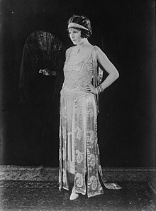 
Актриса Норма Толмадж — пример флэппера 1920-х годов
