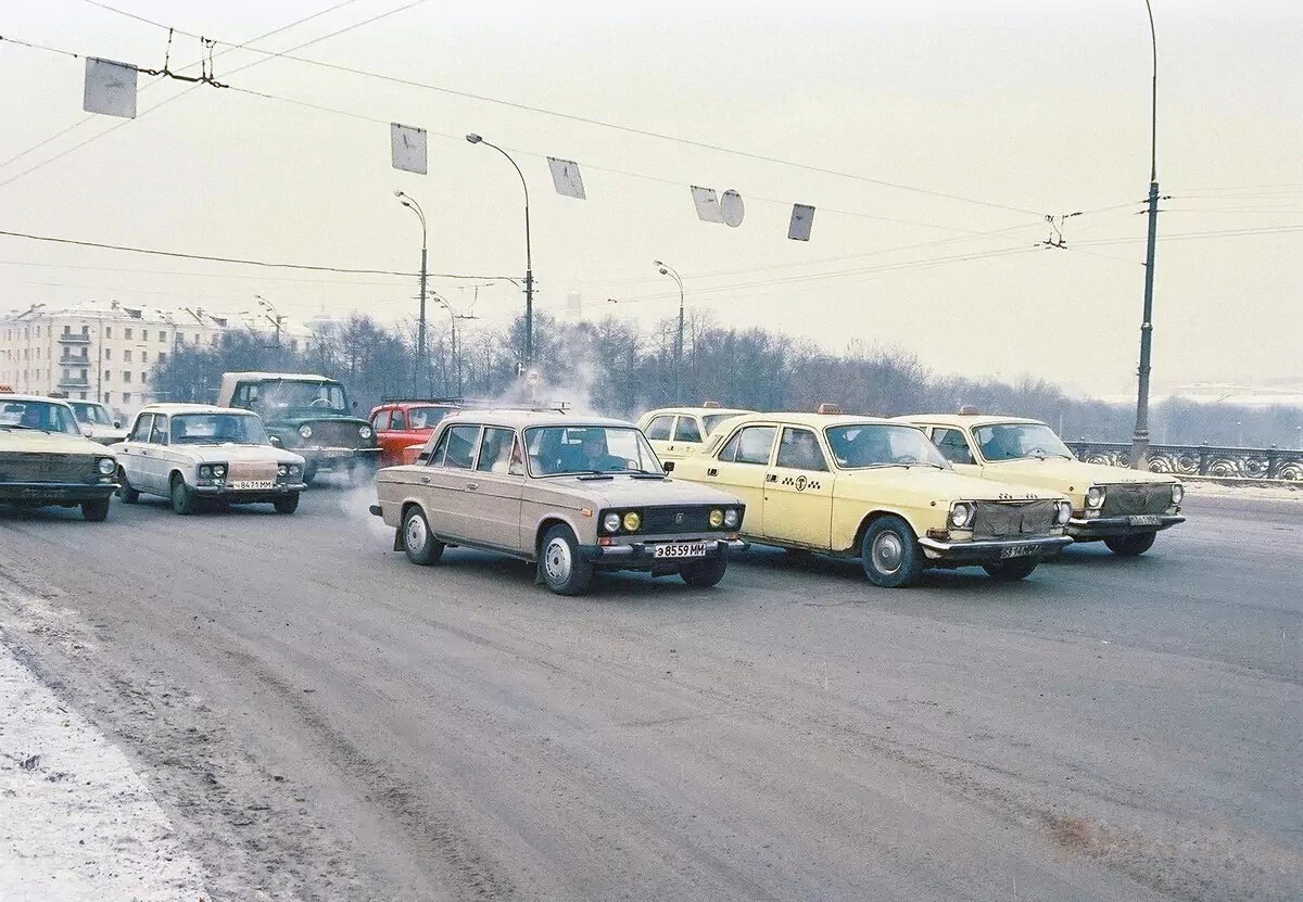 ГАЗ-24-11, Москва, Малый Каменный мост, 14 января 1990 года