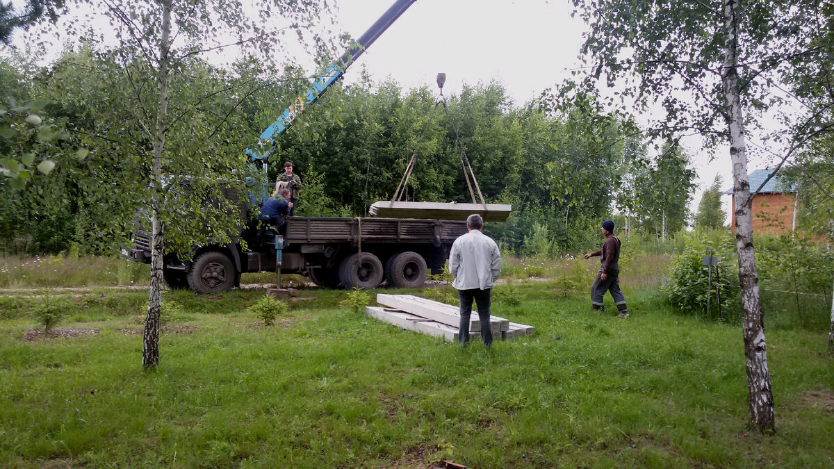 Сваи приехали Фото из архива Елены Романовой