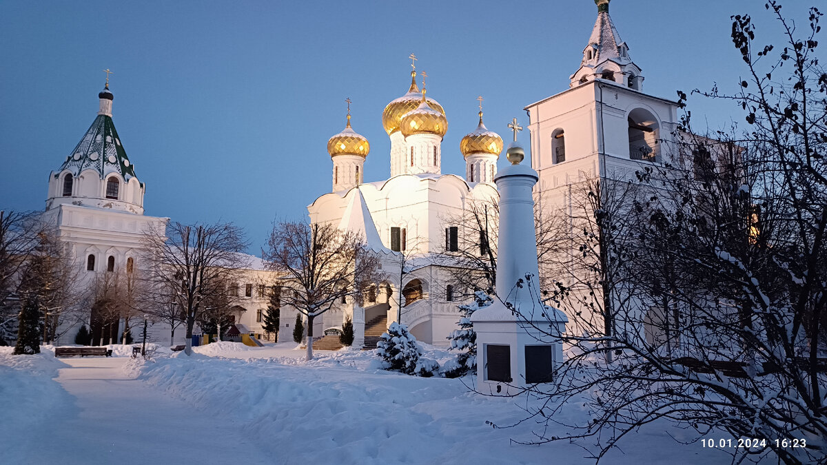 Ипатьевский монастырь фото