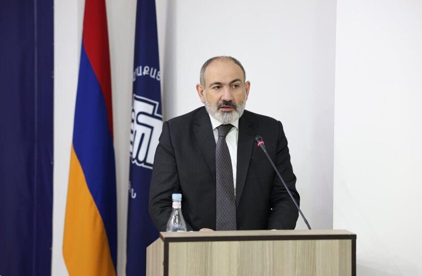 © Photo : press office of the Civil Contract Party