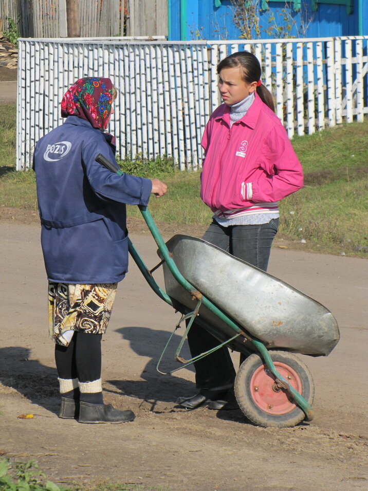 Деревня Шарибоксад. Загадка тут то, что по-марийский она "Руш Шайра", т.е. "Русские Шари". Но деревня марийская ) Или это первый исторически успешно подтвержденный факт ассимиляции русских марийцами?