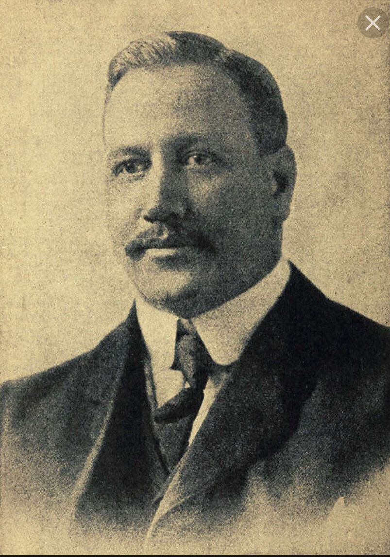 Уильям Морган 1895 г. - придумал игру волейбол.