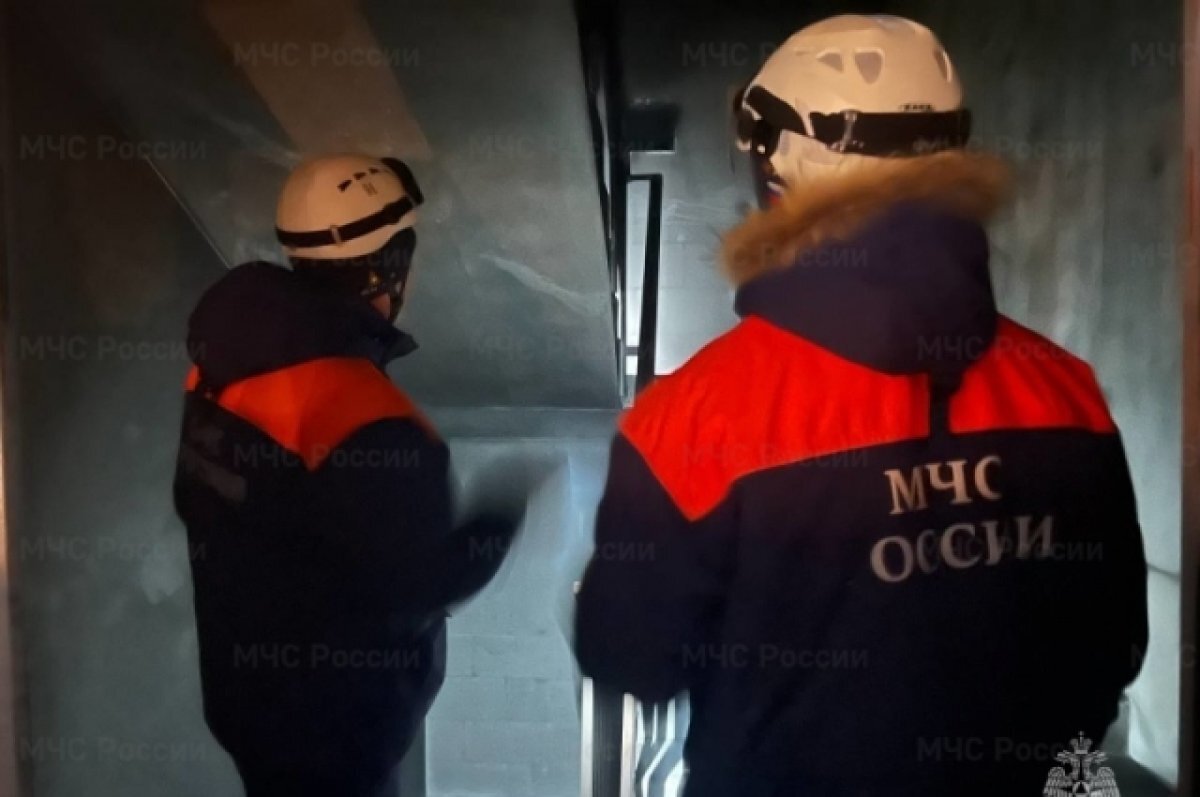    Хоккеистам «Академии Михайлова» вручили грамоты за спасение при пожаре