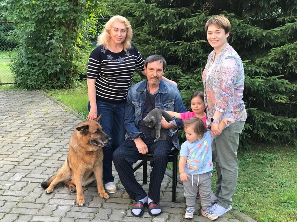 В программе "Пусть говорят" близкие певца Николая Носкова впервые решились расск