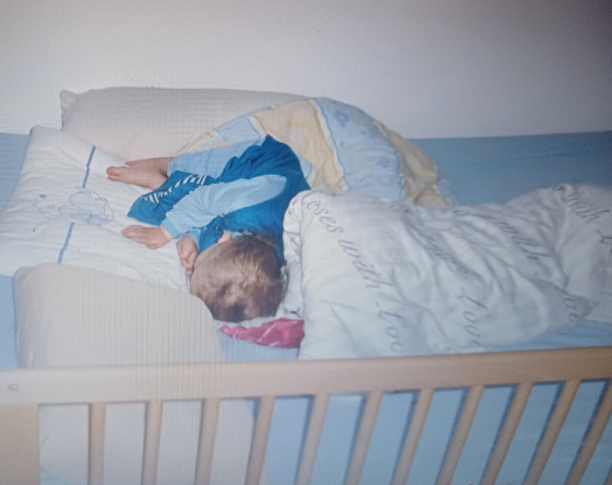 Спать везде и всюду  сладко-)