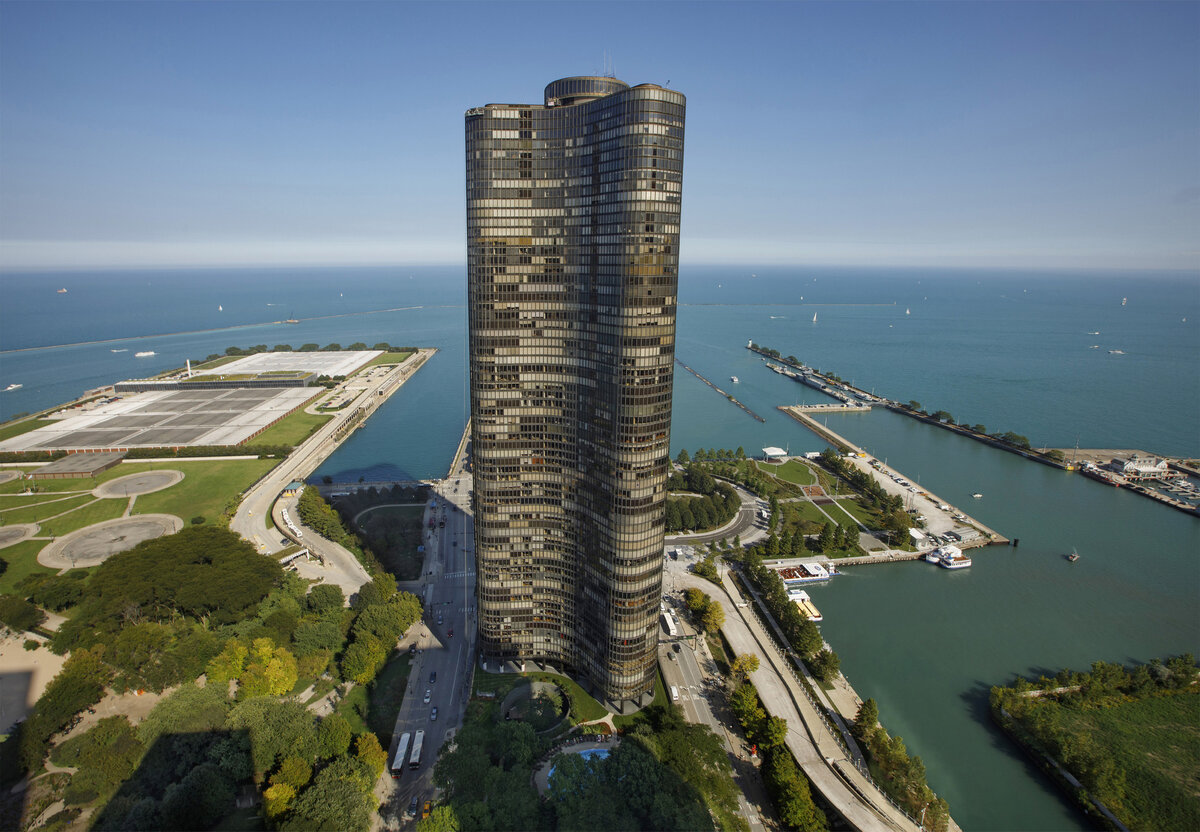Источник изображения - https://www.trbimg.com/img-5ba142d1/turbine/ct-lake-point-tower-chicago-photos-20180918