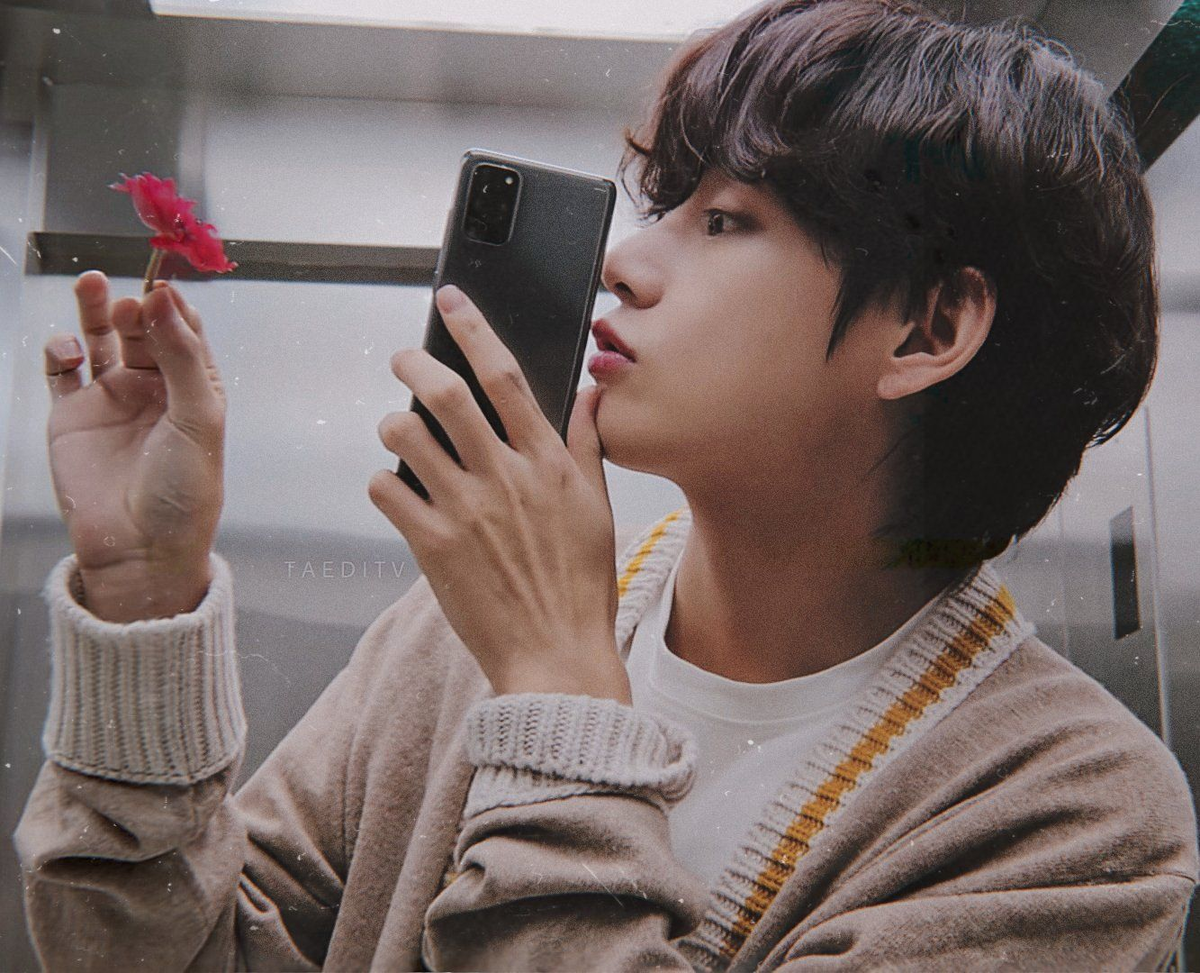 BTS V. Техен сегодня 2024 года