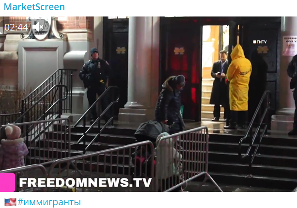 Сегодня в выпуске:    — "Лучший источник информации о SEC - это SEC". Ну-ну...  — Кто важнее - латинский иммигрант или американский школьник?-4