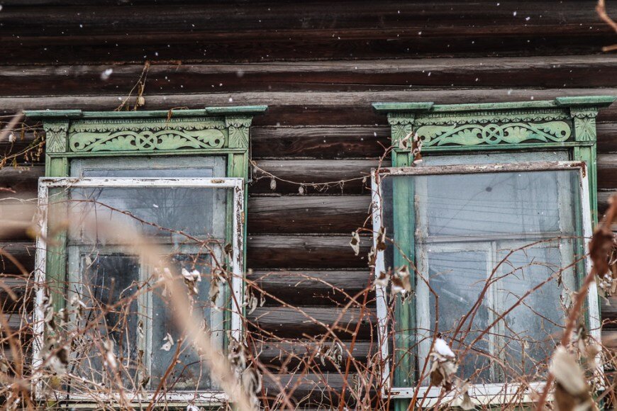 Деревенский домик в америке 19 век. Старый деревянный дом. Старинный деревянный дом. Деревня деревня старый домик. Старые дома из дерева.