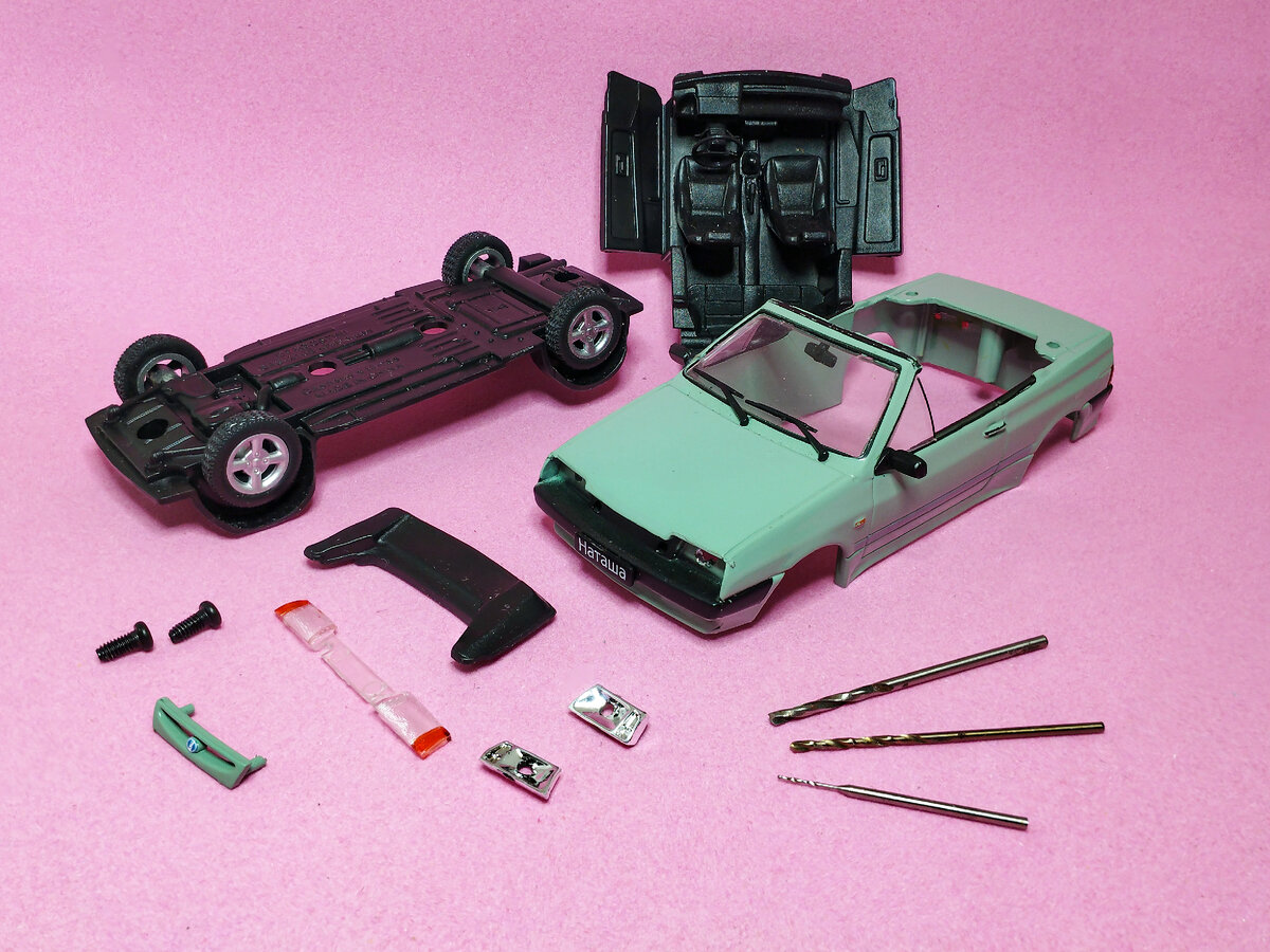 Рис. 2. Модель автомобиля ВАЗ-2108 "Наташа" в разобранном виде