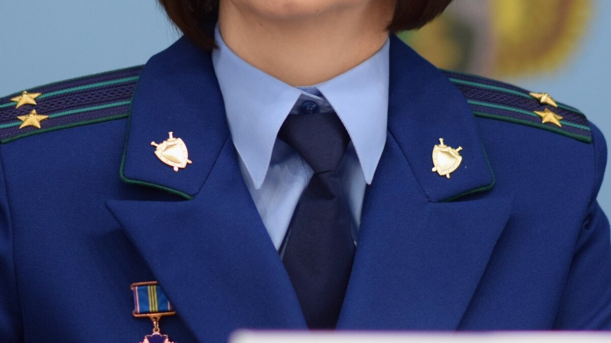     Прокуратура Ленинского района Владивостока поставила на контроль ход и результаты административного расследования по факту пожара в строящемся жилом здании на Зеленом бульваре. Возгорание произошло в ЖК «Дом на бульваре 2».