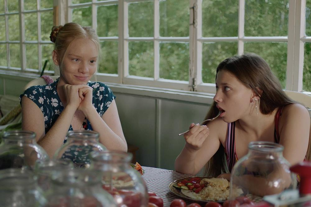 Дуры дата выхода. Дуры дата выхода. Дуры дата выхода. Фото полины гухман 2020. Дуры дата выхода.