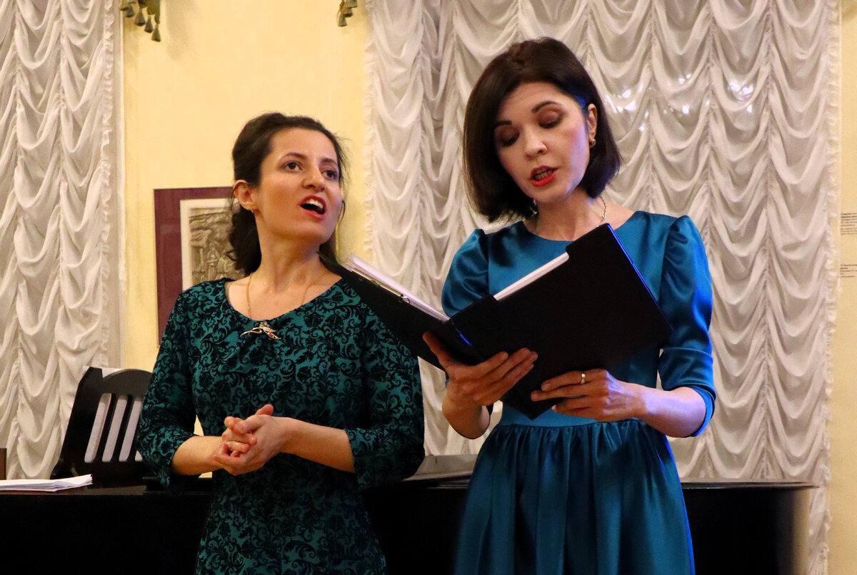 Елена Мартиросова и Анастасия Зверева